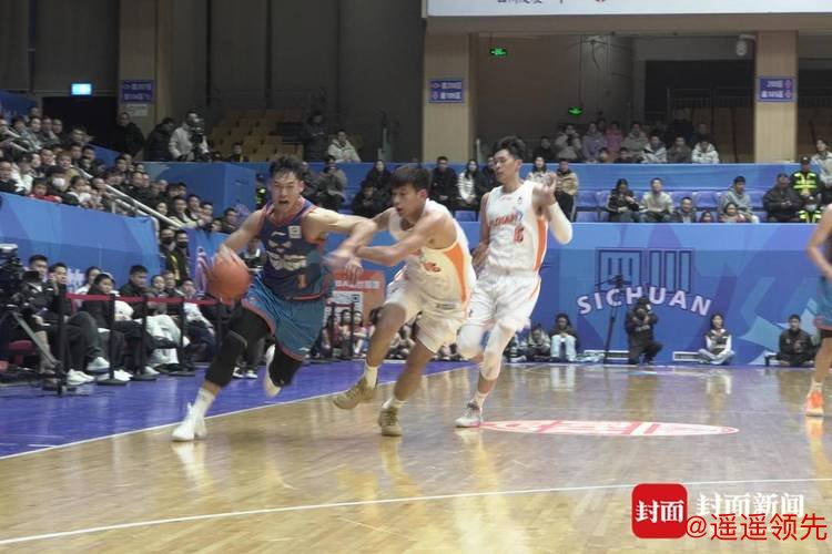 外援合璧难敌对手“三分雨” 四川男篮无缘新年开门红