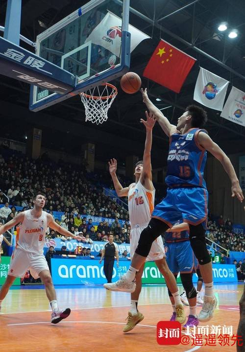 外援合璧难敌对手“三分雨” 四川男篮无缘新年开门红